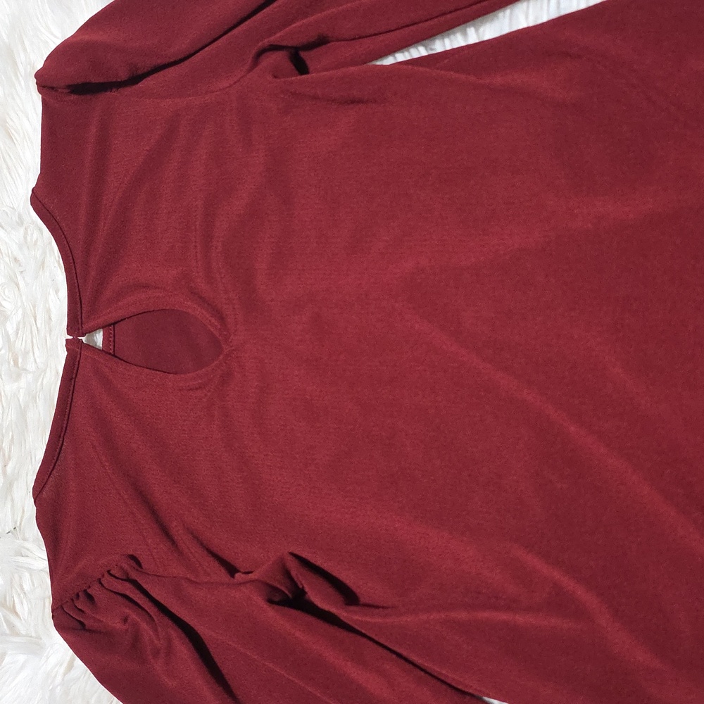 Express Keyhole Blouse- Small - Picture 6 of 8